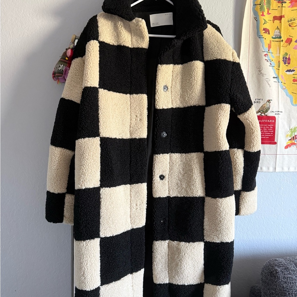 Oak&Fort Black & Cream Checkered Sherpa Coat